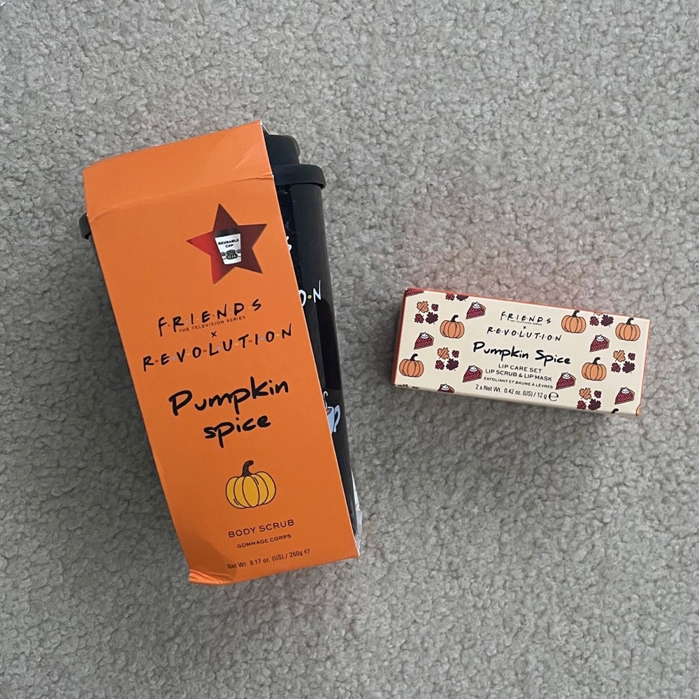 Makeup Revolution Friends Pumpkin Spice Lip Care Set, Body Scrub w/ Reusable Cup